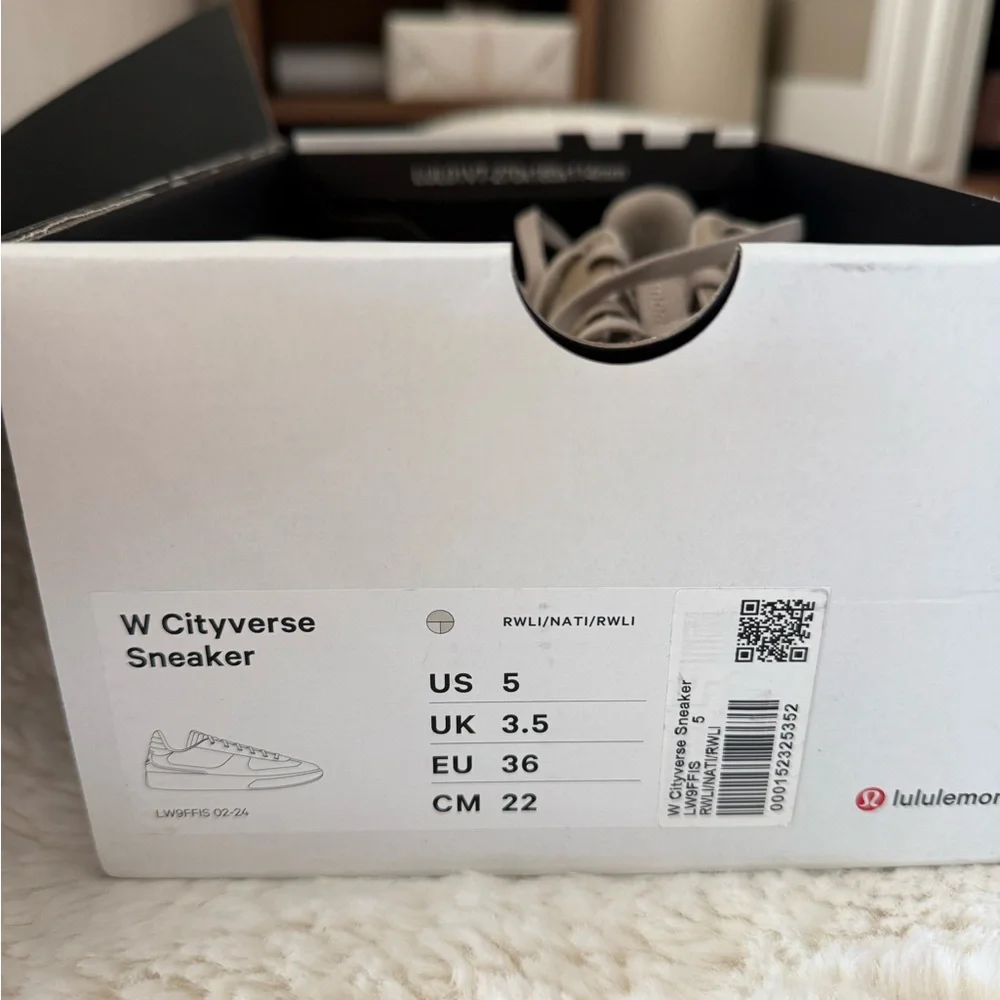 Lululemon women’s cityverse sneaker size 5 worn once, raw linen color - Picture 2 of 4